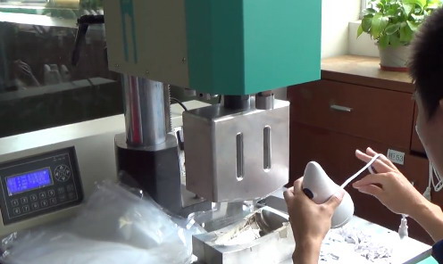 超聲波焊接機設(shè)置保護功能的原因