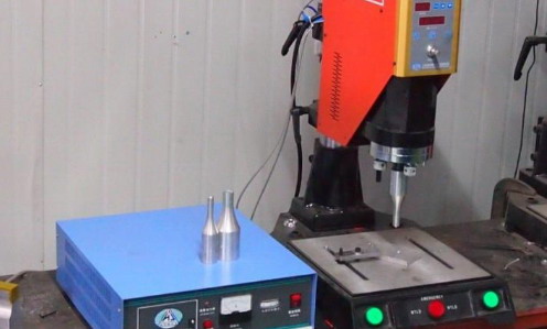 超聲波自動焊接機(jī)在鋁塑復(fù)合管的運(yùn)用